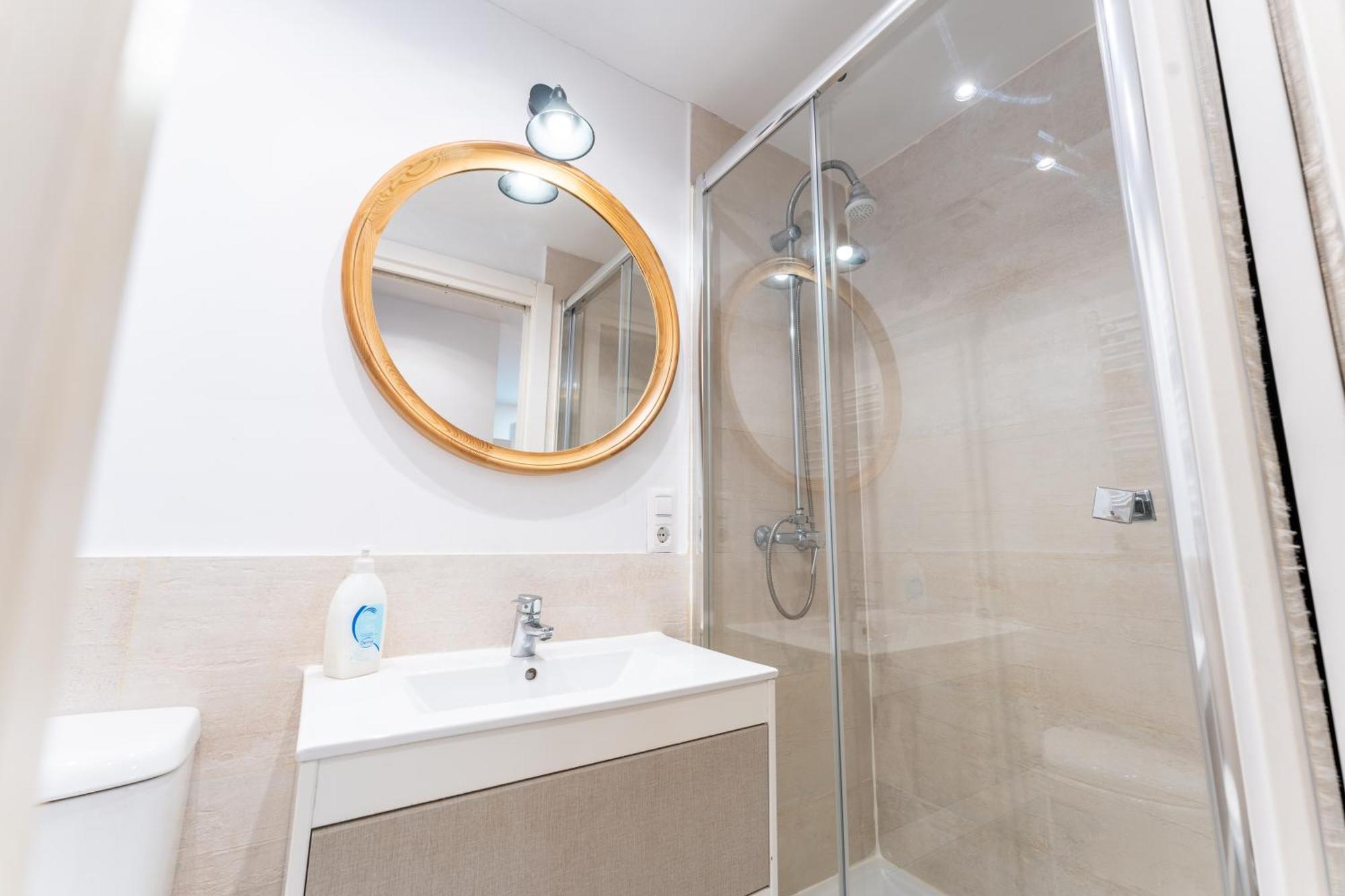 Warm And Inviting, Central Location By Urbanhosting Santander Exteriér fotografie