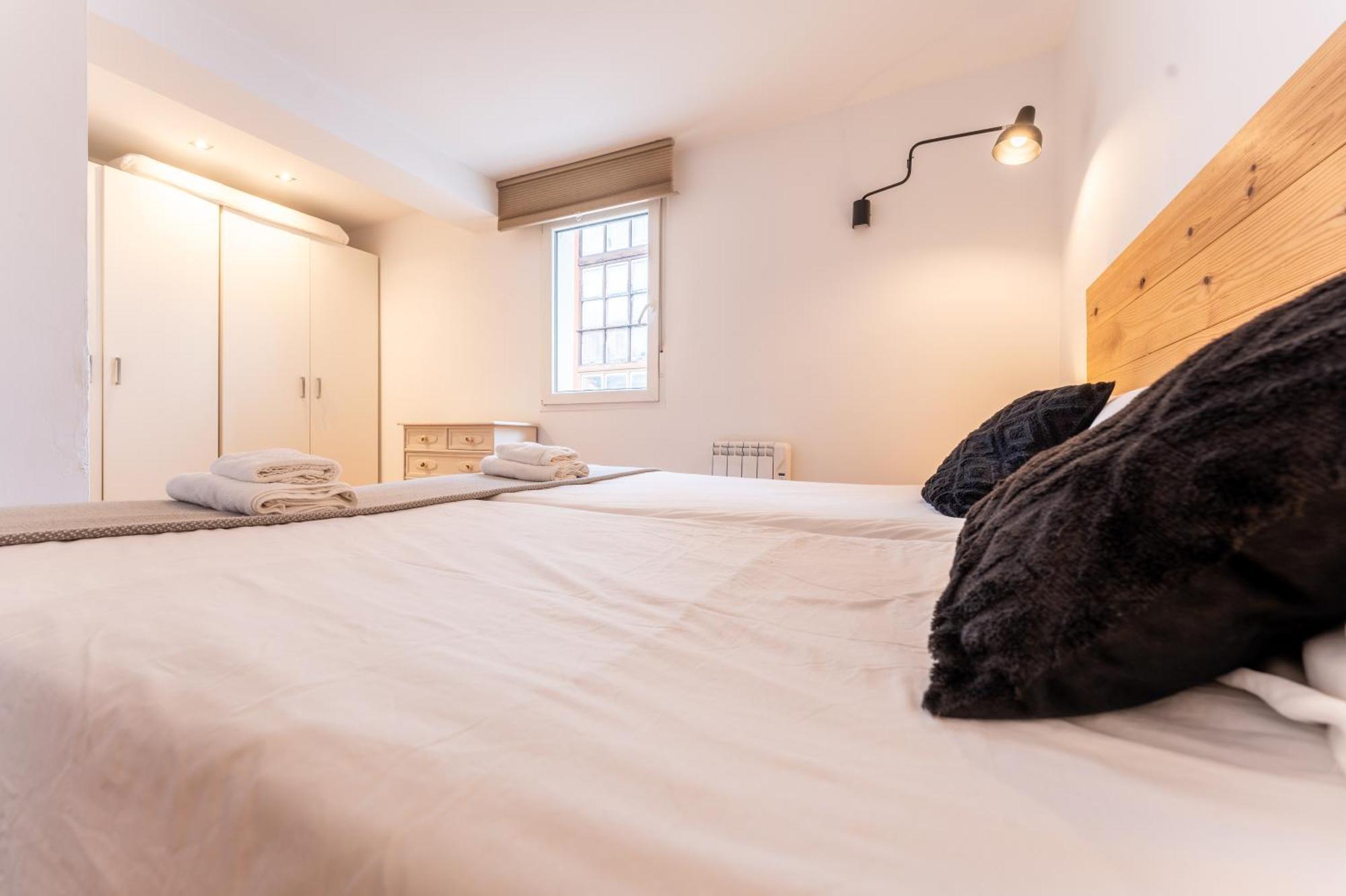 Warm And Inviting, Central Location By Urbanhosting Santander Exteriér fotografie