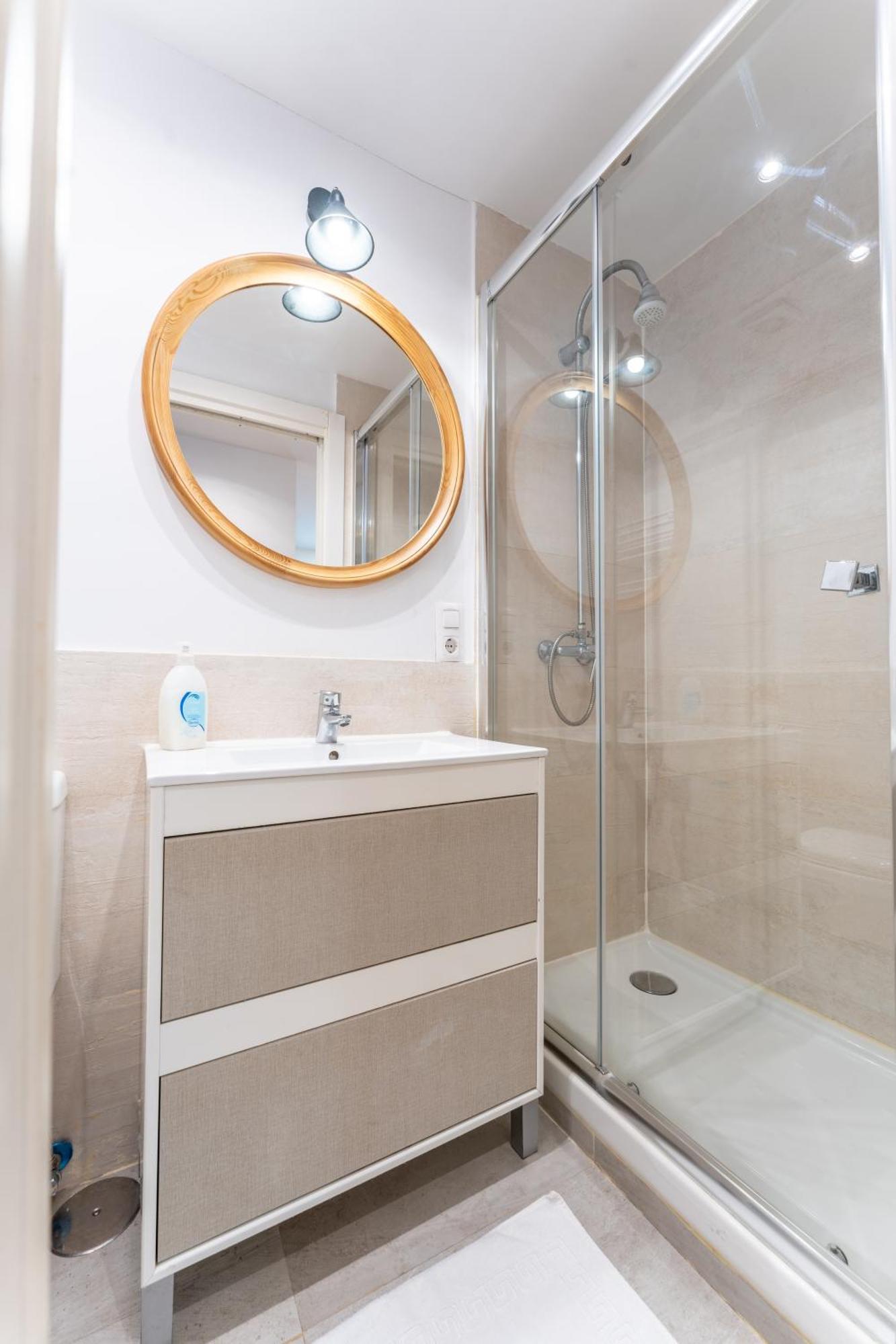 Warm And Inviting, Central Location By Urbanhosting Santander Exteriér fotografie
